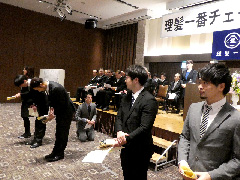 �X�s�[�`�R���N�[����܎�